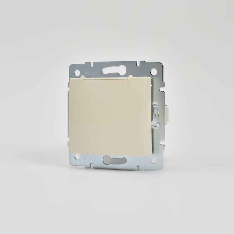 Розетка  KARINA термопласт с заземлением крем LEZARD 707-0388-123B