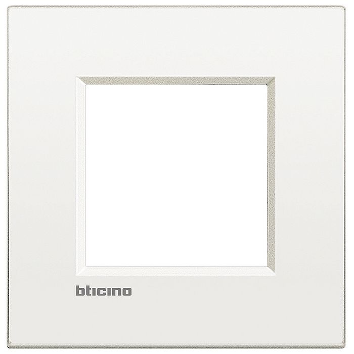 Рамка 1 пост BTicino LIVING LIGHT, белый, LNE4802BN