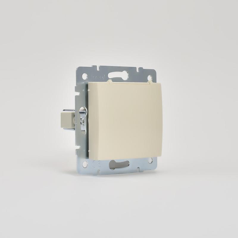 Розетка  KARINA термопласт с заземлением крем LEZARD 707-0388-123B