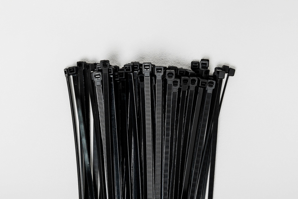 Хомут-стяжка кабельная 3,6х150 нейлон черн (уп.100шт) DYNEL