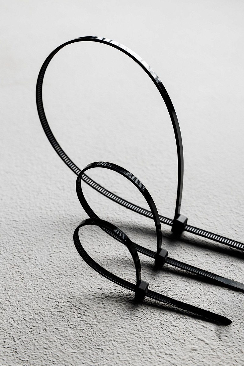 Хомут-стяжка кабельная 3,6х150 нейлон черн (уп.100шт) DYNEL